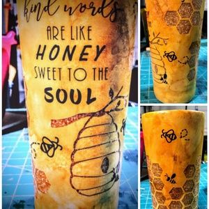 Ombre Glitter Tumblers (🐝 CUP NOT completed)